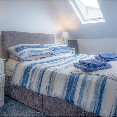 St Julians View - 1 Bedroom Apartment - Tenby Exterior foto