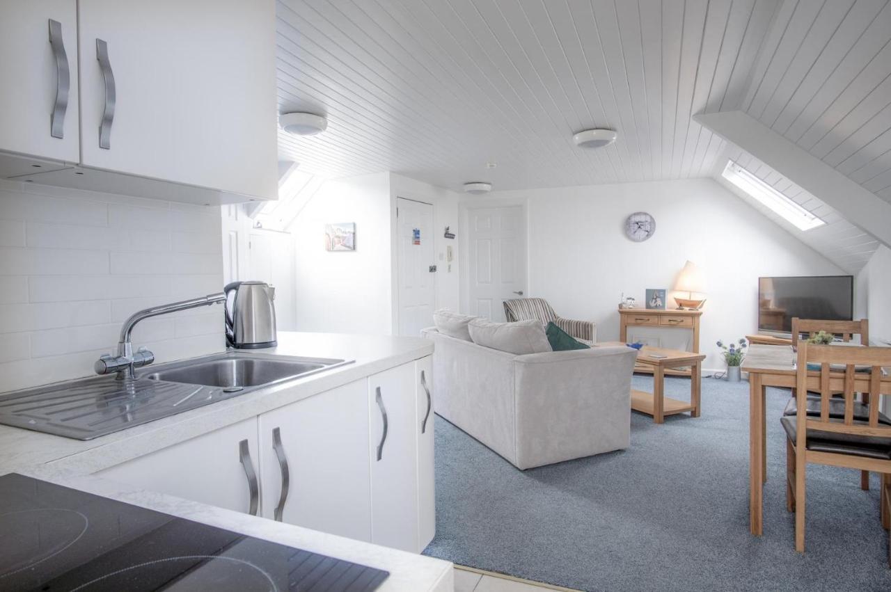 St Julians View - 1 Bedroom Apartment - Tenby Exterior foto